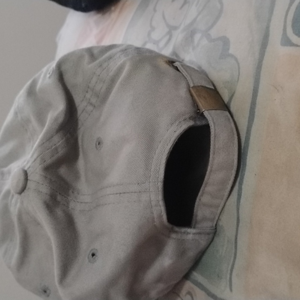 Generic Shoe Hat - Picture 2 of 2